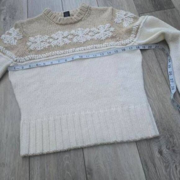 Abercrombie & Fitch  snowflake fair isle sweater beige cream tight fit like a sm - Picture 4 of 14